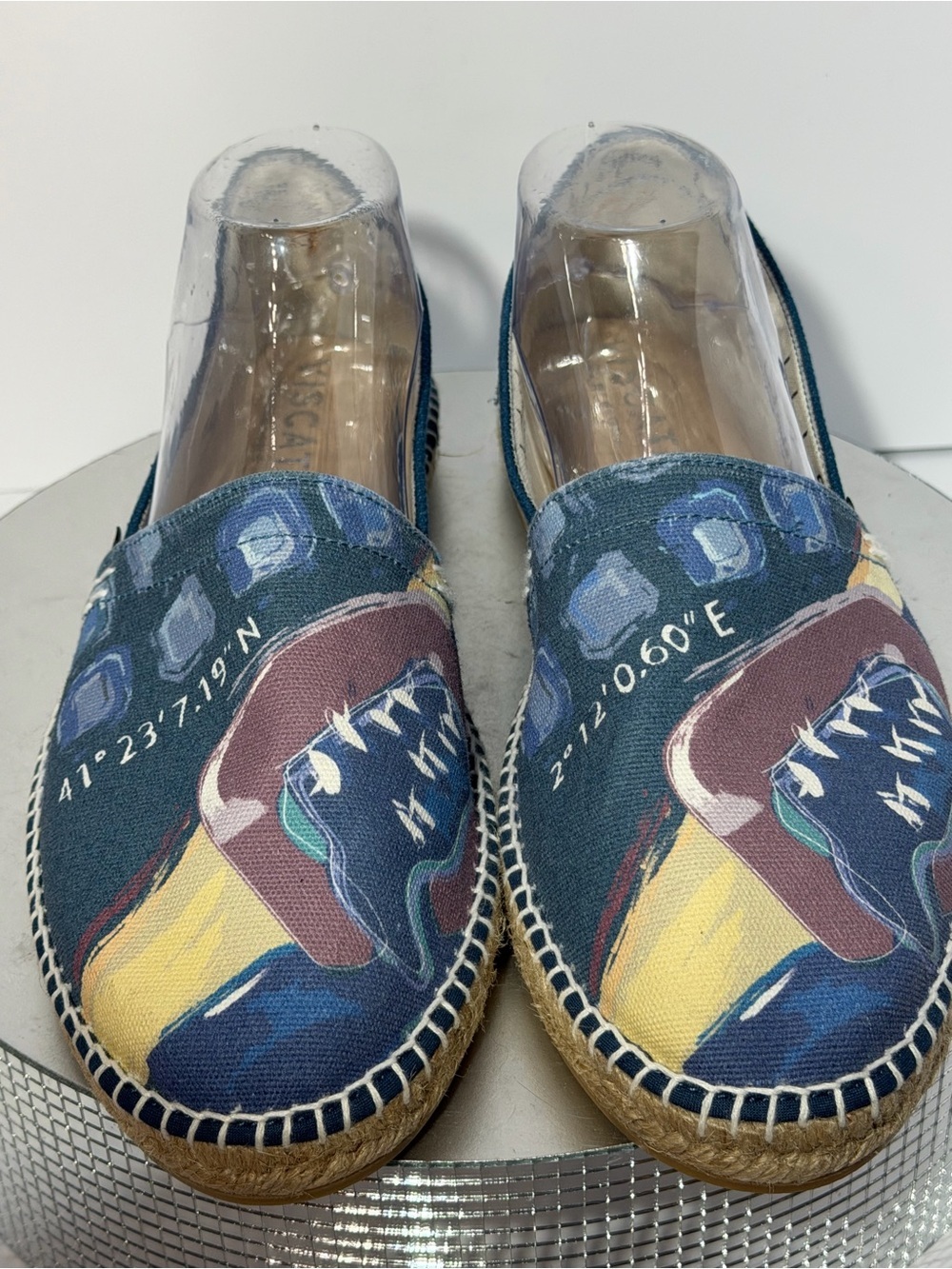 Viscata Canvas Graphic Blue Espadrilles - Women size 12